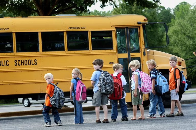 Çocuklar İçin Okul Otobüsü Güvenliği